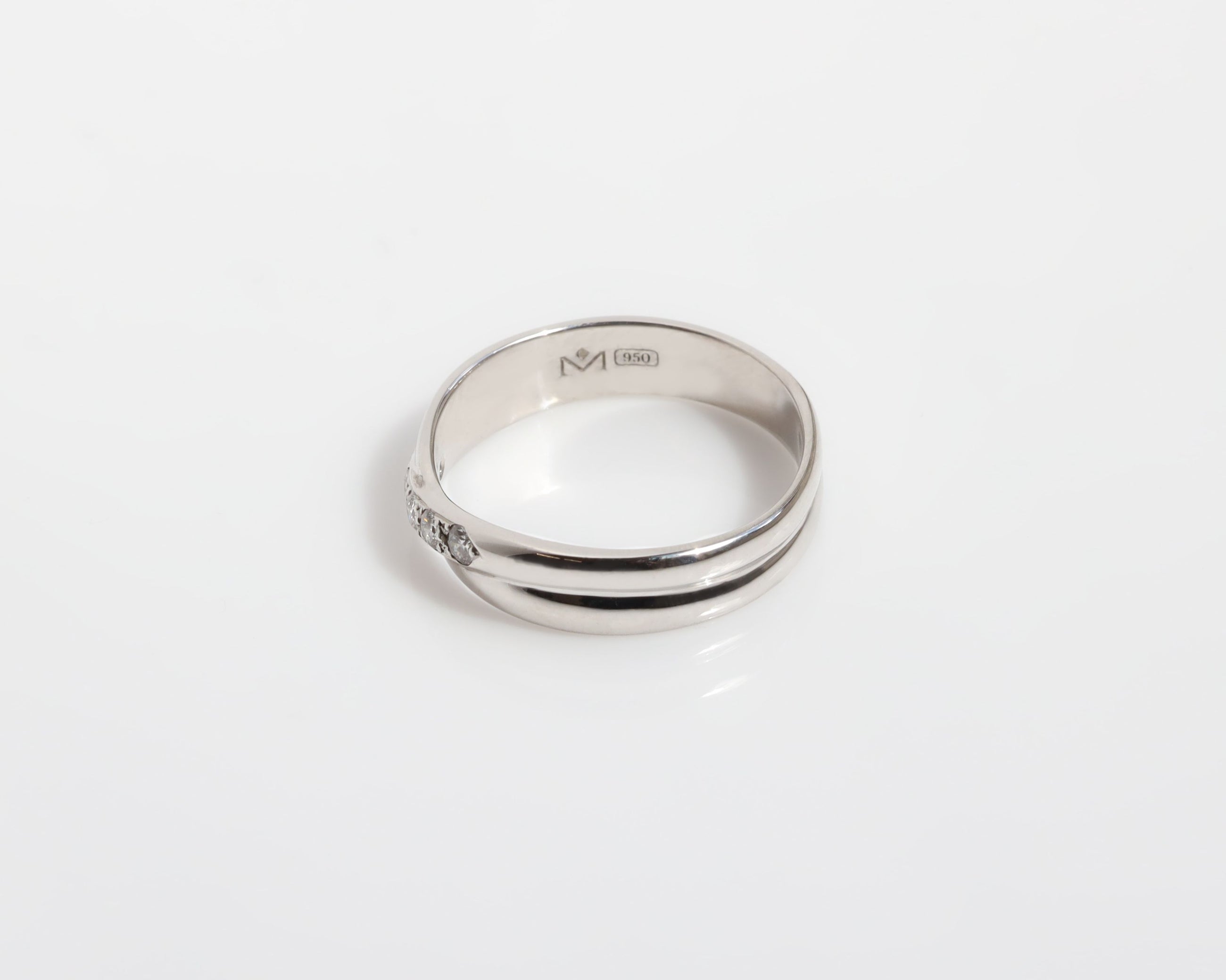Debbie Crossover Ring - Small