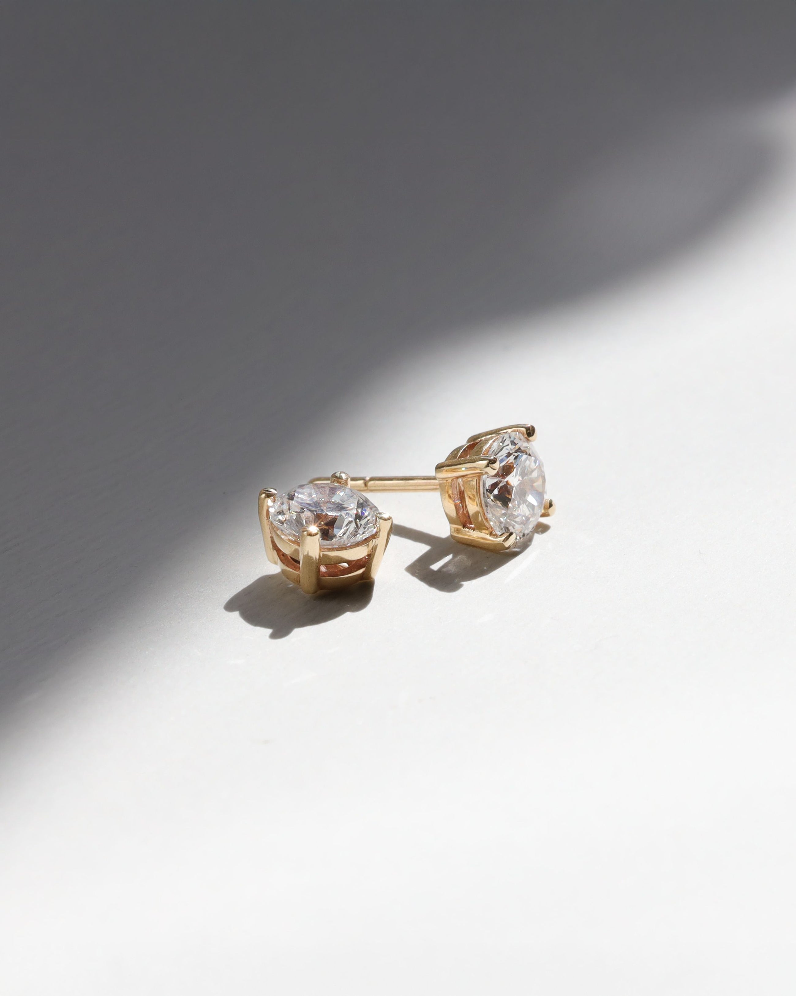 2 TCW Ivy Diamond Stud Earrings Yellow Gold