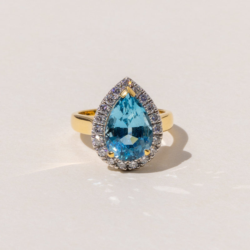 Handcrafted Large Aquamarine Cocktail Ring in 18ct Yellow Gold