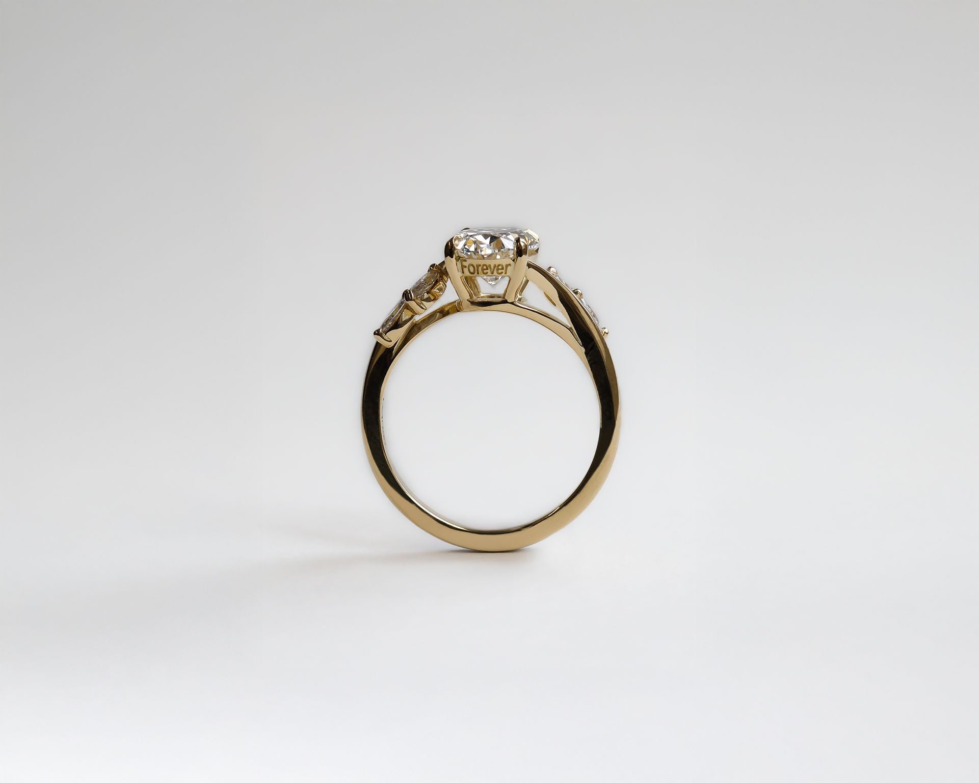 The Art of Personalisation: Engravings That Tell Your Story