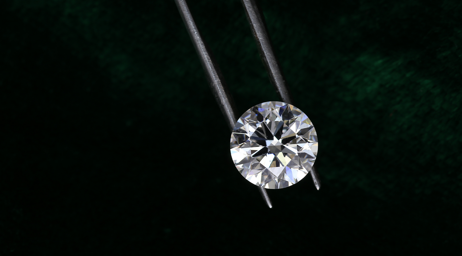 We stock a large variety of Lab Grown Diamonds at our Auckland Showroom