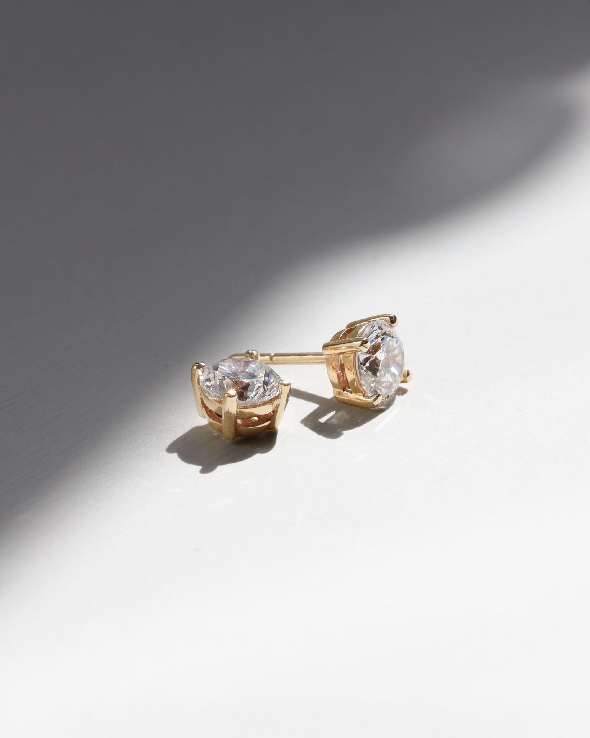 2 TCW Ivy Diamond Stud Earrings Yellow Gold