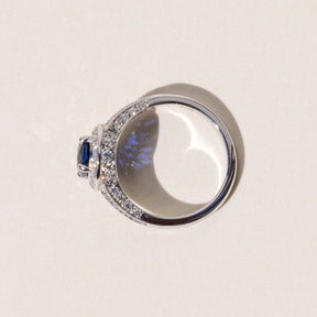 Luna Oval Blue Sapphire Halo Ring