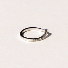 Lila Wishbone Pave Band