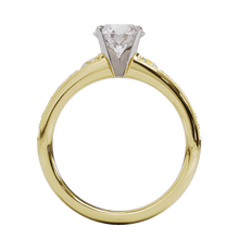 Manaia Round Brilliant Diamond Solitaire